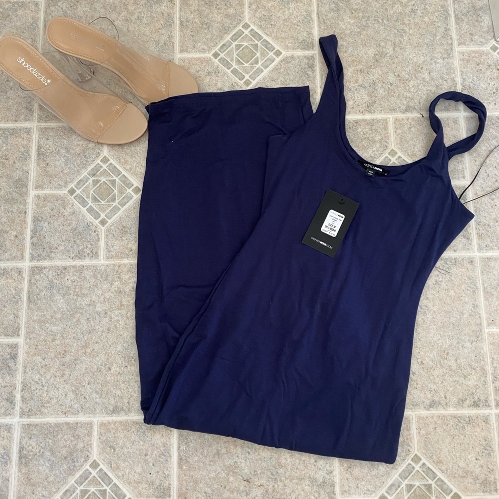 Navy Maxi BodyCon Dress! 💙💙